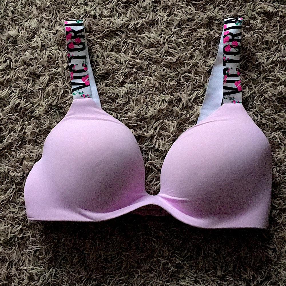 Victoria Secret Wireless Bra Size 34C LavenderPink